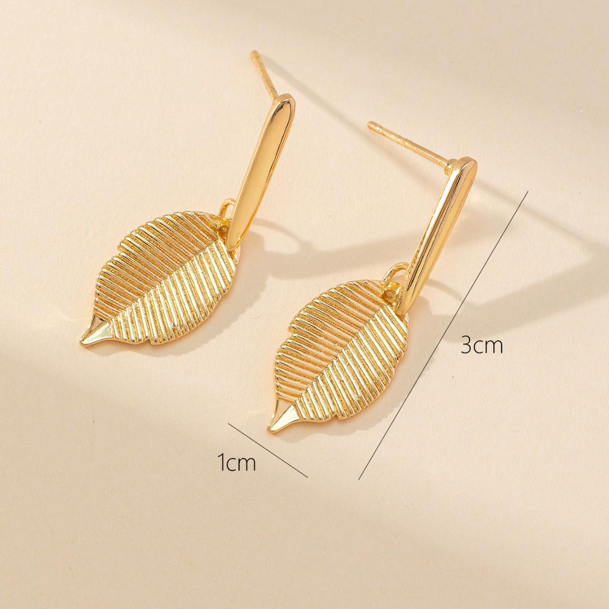 Copper Gold Plated Cupid s Arrow Leaf Feather Stud Earrings for Women - High-End, Unique Personality Accessory.
Copper Gold Plated Cupid s Arrow Leaf Feather Stud Earrings for Women - High-End, Unique Personality Accessory.