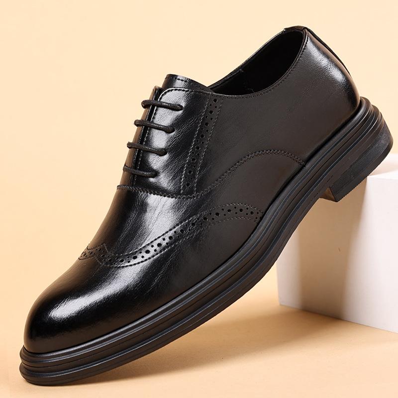 Inner heightening Brock leather shoes 8cm breathable dress heightening shoes men s soil 6cm spring wedding groom men s shoes 38
Inner heightening Brock leather shoes 8cm breathable dress heightening shoes men s soil 6cm spring wedding groom men s shoes 38