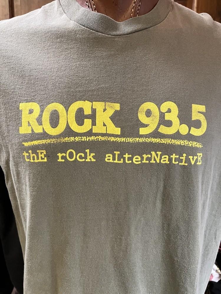 Rock 93.5 The Rock Alternative Green Extra Large T-Shirt Raleigh, North Carolina Unisex T-Shirt XXXXL
Rock 93.5 The Rock Alternative Green Extra Large T-Shirt Raleigh, North Carolina Unisex T-Shirt XXXXL