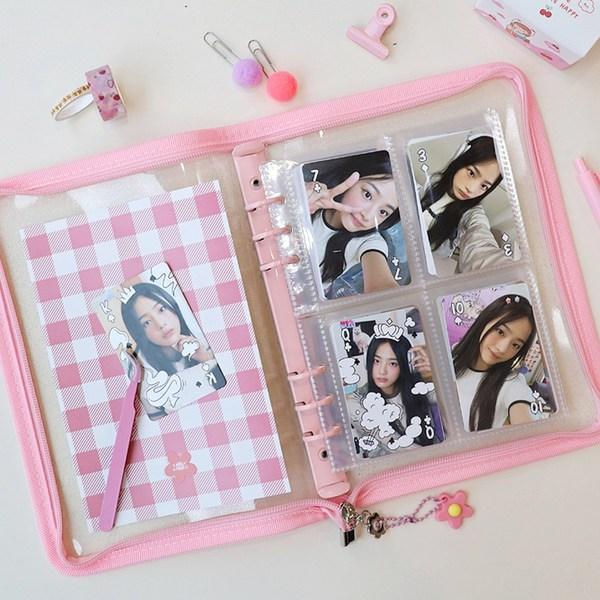 Альбом для фотографий Poca Binder Poca Binder формата A5 с внутренними страницами и 6 отверстиями
Альбом для фотографий Poca Binder Poca Binder формата A5 с внутренними страницами и 6 отверстиями
