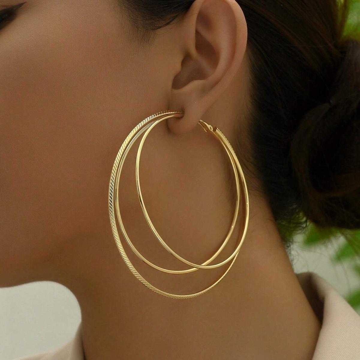 Retro Multi-Layer Gold Hoop Earrings: Bold, Face-Flattering Design for Women серебряный
Retro Multi-Layer Gold Hoop Earrings: Bold, Face-Flattering Design for Women серебряный