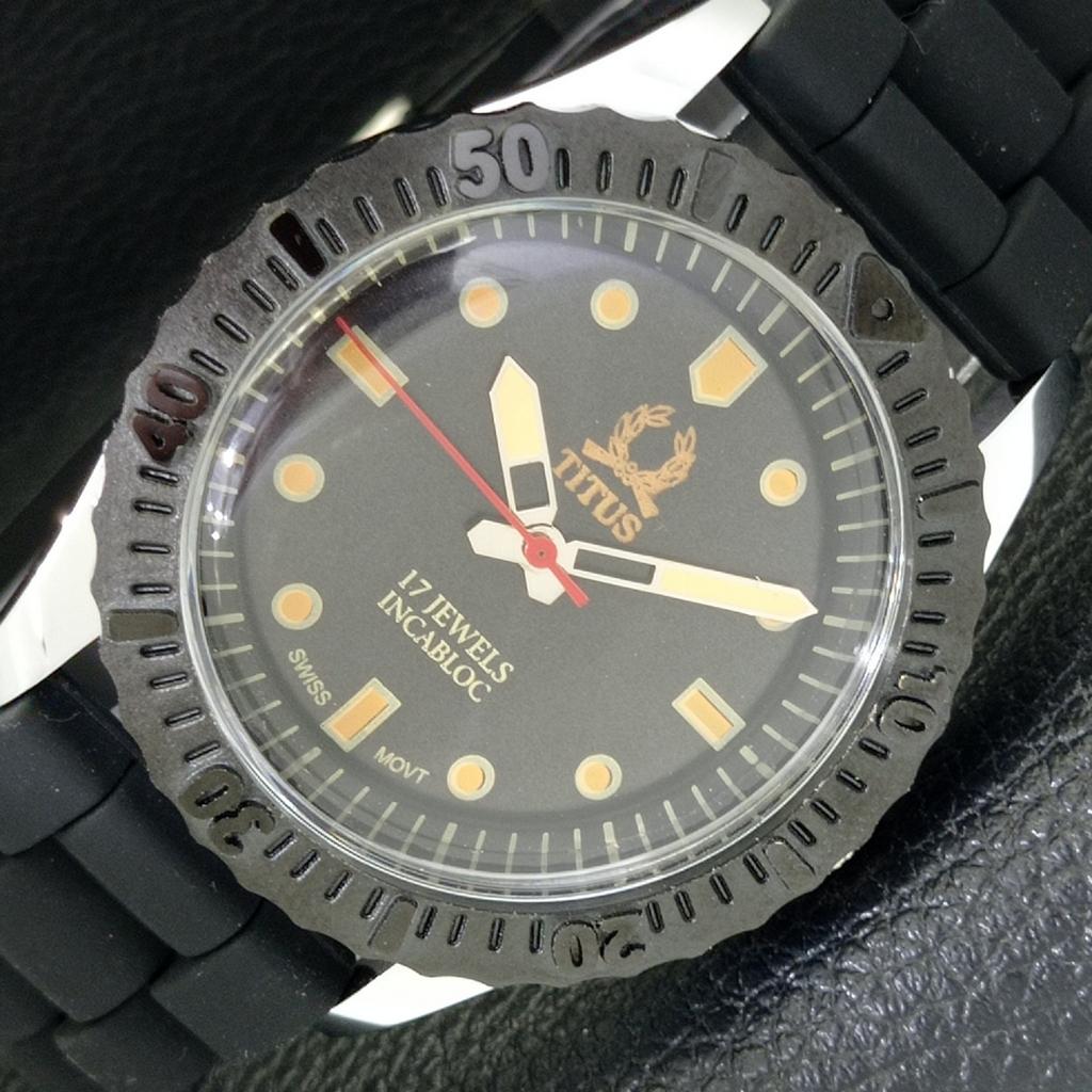 TITUS TURNABLE BEZEL SWISS HAND-WINDING 40MM MENS BLACK DIAL WATCH a431355-2 R106-a431355
TITUS TURNABLE BEZEL SWISS HAND-WINDING 40MM MENS BLACK DIAL WATCH a431355-2 R106-a431355