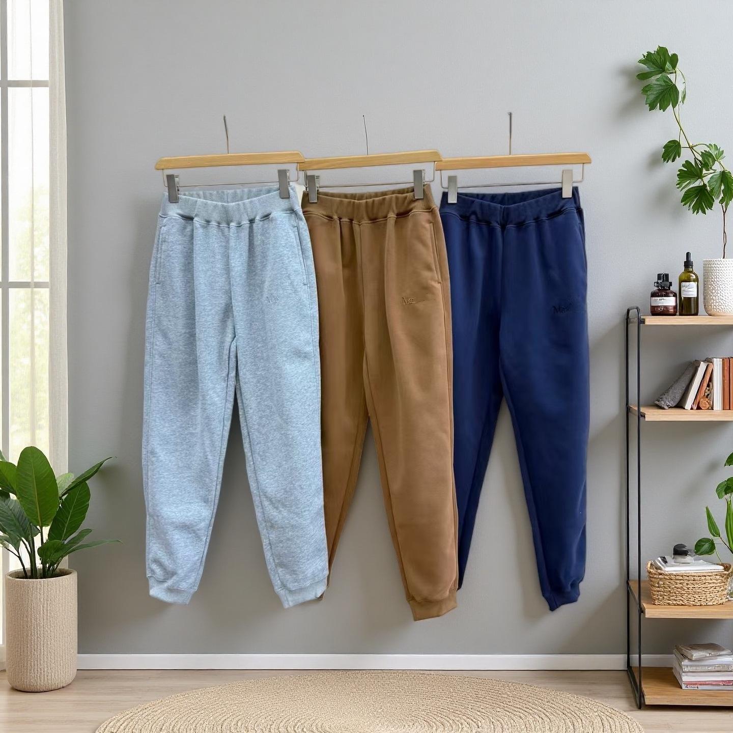 MAX Casual Embroidered Sweatpants for Women - Versatile, Fashionable & Comfortable for Spring/Autumn Medium
MAX Casual Embroidered Sweatpants for Women - Versatile, Fashionable & Comfortable for Spring/Autumn Medium