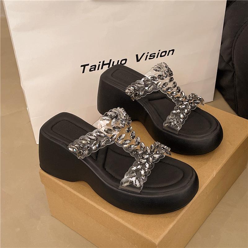 New high-end shoes women s summer versatile outer wear fashionable thick-soled drag high-heeled cool slippers wedge heel rhinestones increase 40 чорний
New high-end shoes women s summer versatile outer wear fashionable thick-soled drag high-heeled cool slippers wedge heel rhinestones increase 40 чорний