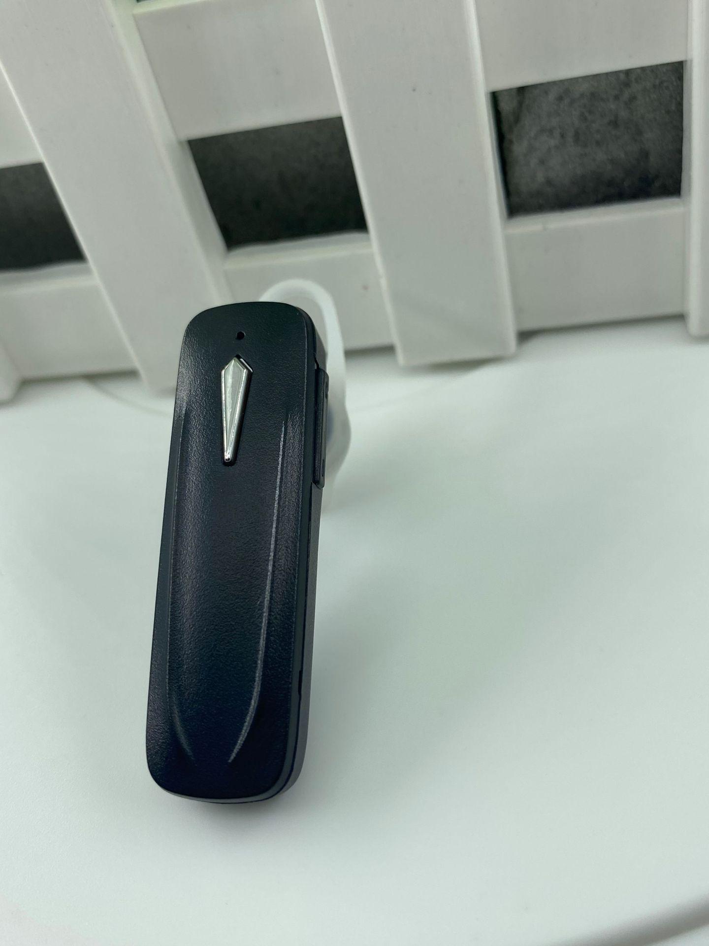 M163/M165 Mini Bluetooth Earphones: Single Ear, In-ear, Car & Sports Stereo. Device Only
M163/M165 Mini Bluetooth Earphones: Single Ear, In-ear, Car & Sports Stereo. Device Only