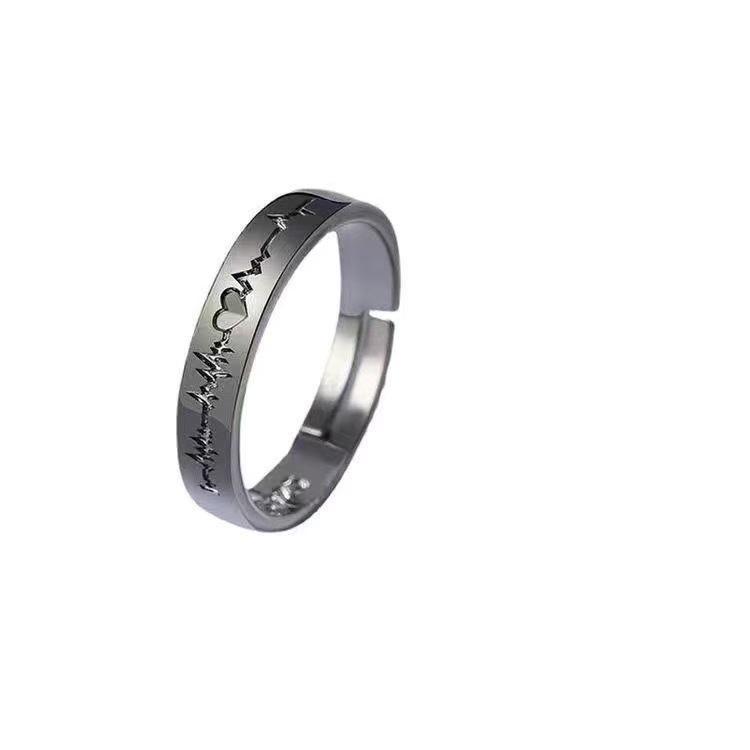 Классические черно-белые кольца для пар ЭКГ - Обручальные кольца, Студенческие кольца, Ювелирные подарки
Классические черно-белые кольца для пар ЭКГ - Обручальные кольца, Студенческие кольца, Ювелирные подарки
