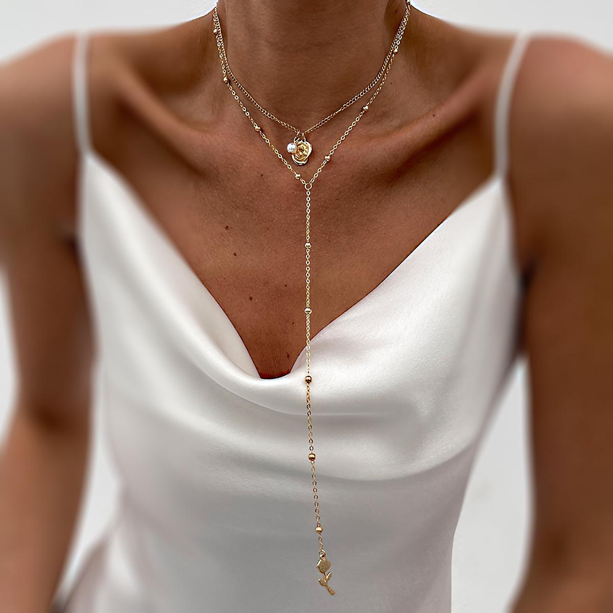 Jewelry ins stacked with long imitation pearl necklaces, temperament versatile rose Y-shaped fringed necklace for women
Jewelry ins stacked with long imitation pearl necklaces, temperament versatile rose Y-shaped fringed necklace for women
