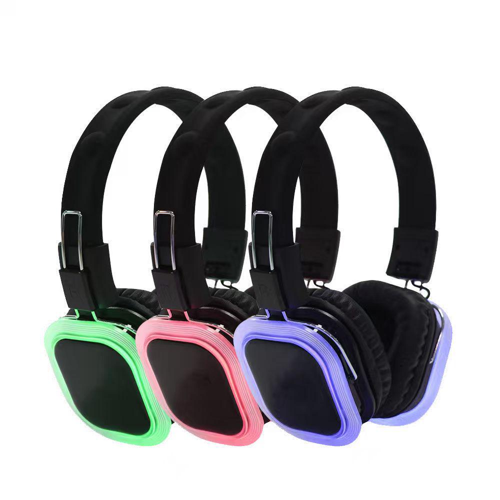 Luminous Silent Disco Headphones for Quiet Parties and Team Building
Luminous Silent Disco Headphones for Quiet Parties and Team Building