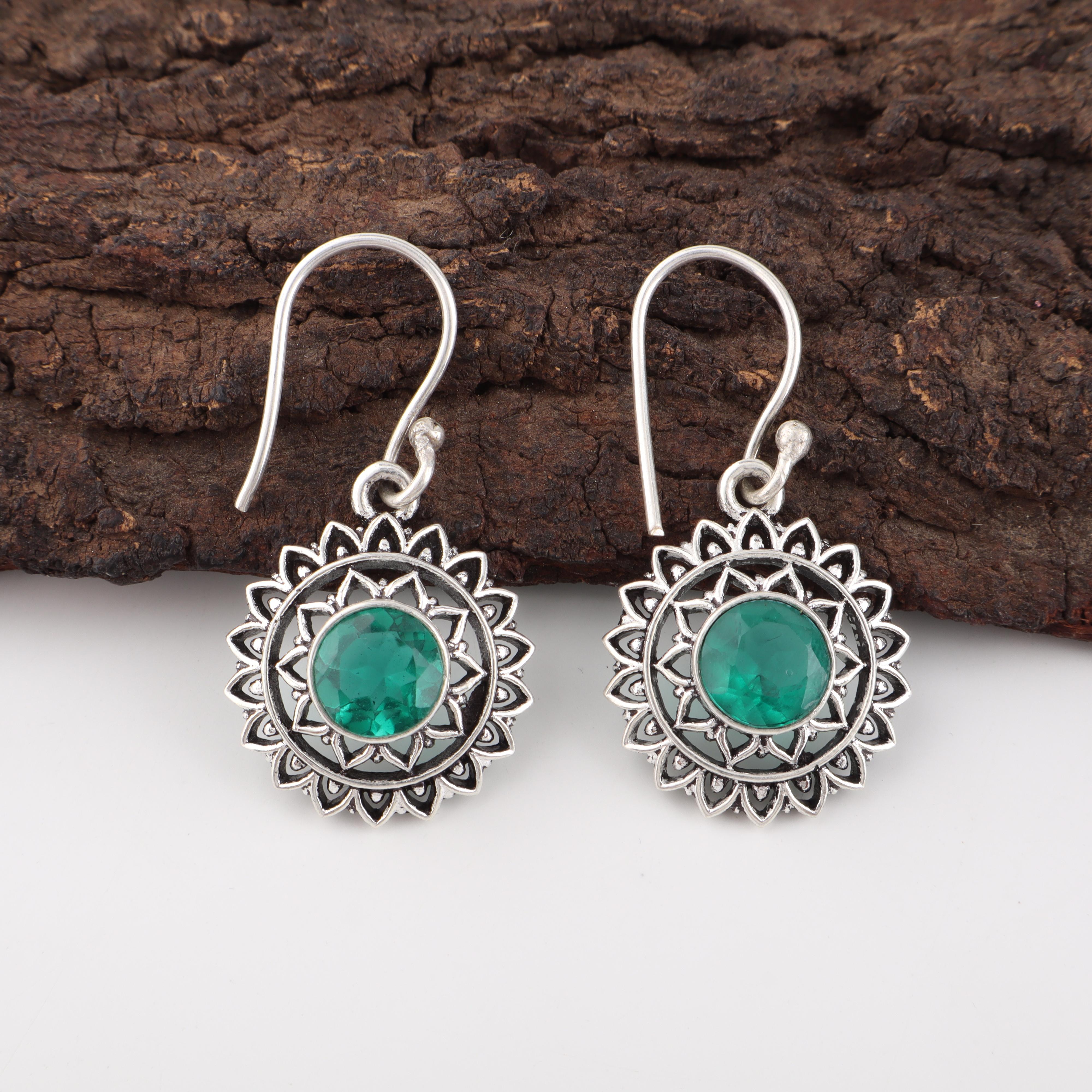 Green Emerald Gemstone Earring Jewelry, Handmade Gorgeous Silver Earring, 925 Sterling Silver Jewelry For Wedding Gift 1.57 Inches зелений
Green Emerald Gemstone Earring Jewelry, Handmade Gorgeous Silver Earring, 925 Sterling Silver Jewelry For Wedding Gift 1.57 Inches зелений