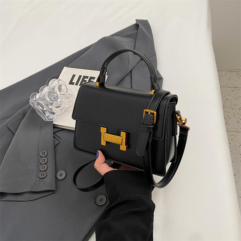 2023 New Trendy Chocolate Brown Pu Shoulder Bag With Lock Closure For Daily Use чорний
2023 New Trendy Chocolate Brown Pu Shoulder Bag With Lock Closure For Daily Use чорний