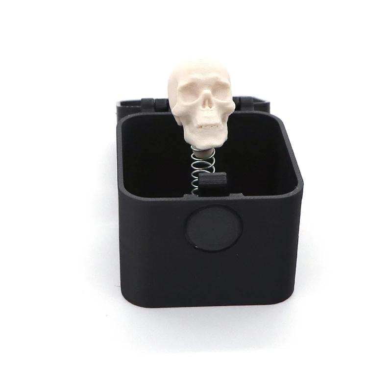 New Creative Halloween Trickster Props Skull Prank Funny Joke Toys For Halloween Party Decorations Fun Gifts білий
New Creative Halloween Trickster Props Skull Prank Funny Joke Toys For Halloween Party Decorations Fun Gifts білий