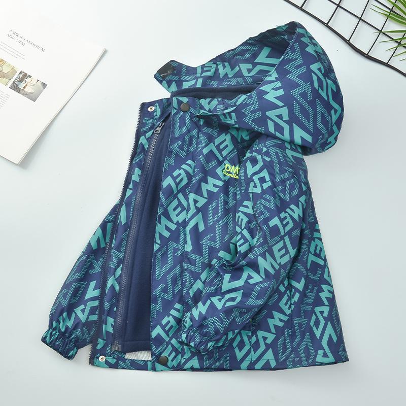 Children s 2025 Fleece-Lined Windbreaker Three-in-One Jacket for Boys – Detachable, Windproof, Thickened for Autumn and Winter. 120 cm
Children s 2025 Fleece-Lined Windbreaker Three-in-One Jacket for Boys – Detachable, Windproof, Thickened for Autumn and Winter. 120 cm
