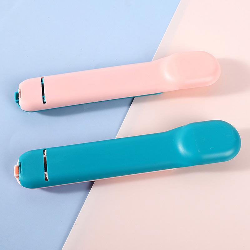 Pet Feeding Spoon Cat Strip Squeezer Puppy Kitty Liquid Food Feeder Multi Use Mini Pet Can Opener Eating Supplies Puppy Cats
Pet Feeding Spoon Cat Strip Squeezer Puppy Kitty Liquid Food Feeder Multi Use Mini Pet Can Opener Eating Supplies Puppy Cats