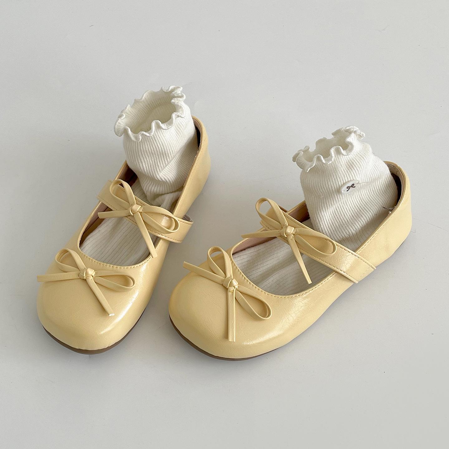 Красные французские туфли с круглым носком, неглубоким вырезом и плоской подошвой, женские, лето 2025, новинка, универсальные туфли Мэри Джейн на мягкой подошве для ношения с юбкой 40 жёлтый
Красные французские туфли с круглым носком, неглубоким вырезом и плоской подошвой, женские, лето 2025, новинка, универсальные туфли Мэри Джейн на мягкой подошве для ношения с юбкой 40 жёлтый