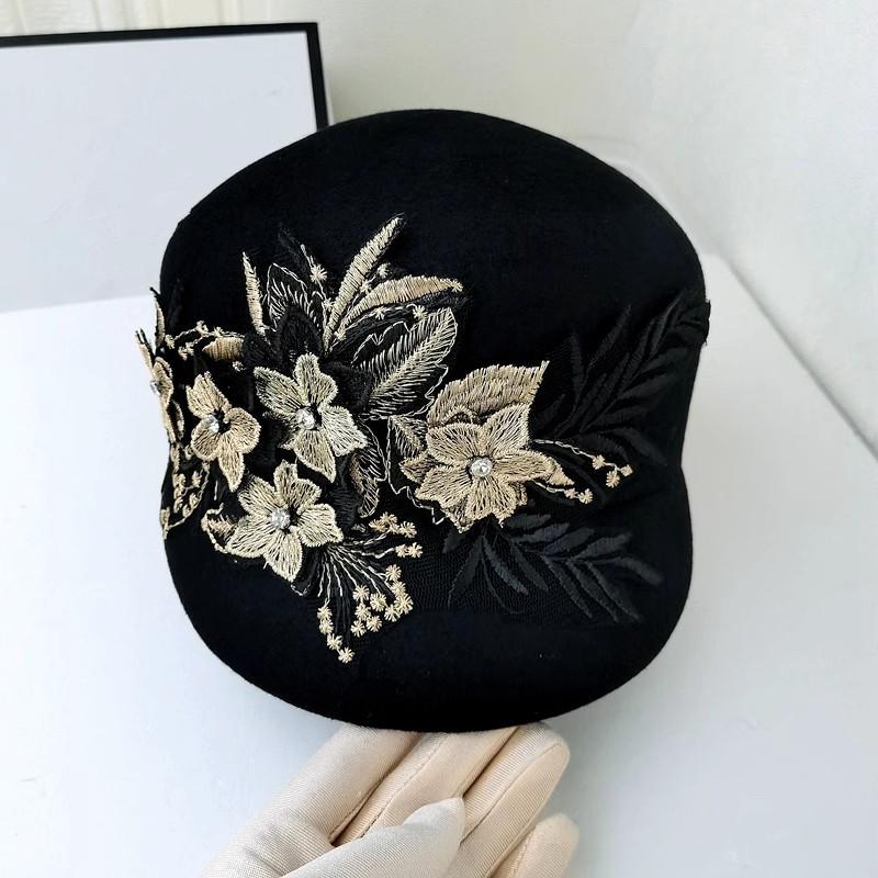 Ins Chic Зимняя Золотая Цветочная Вышивка Шерстяная Женская Конная Шапка Женская Кепка с Козырьками One Size