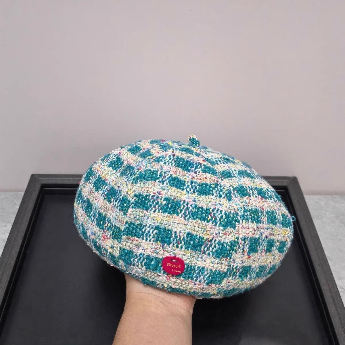Xiaoxiangfeng Coarse Tweed Beret Colored Plaid Octagonal Hat High Quality Fashionable Face Little Painter Hat Adjustable
Xiaoxiangfeng Coarse Tweed Beret Colored Plaid Octagonal Hat High Quality Fashionable Face Little Painter Hat Adjustable