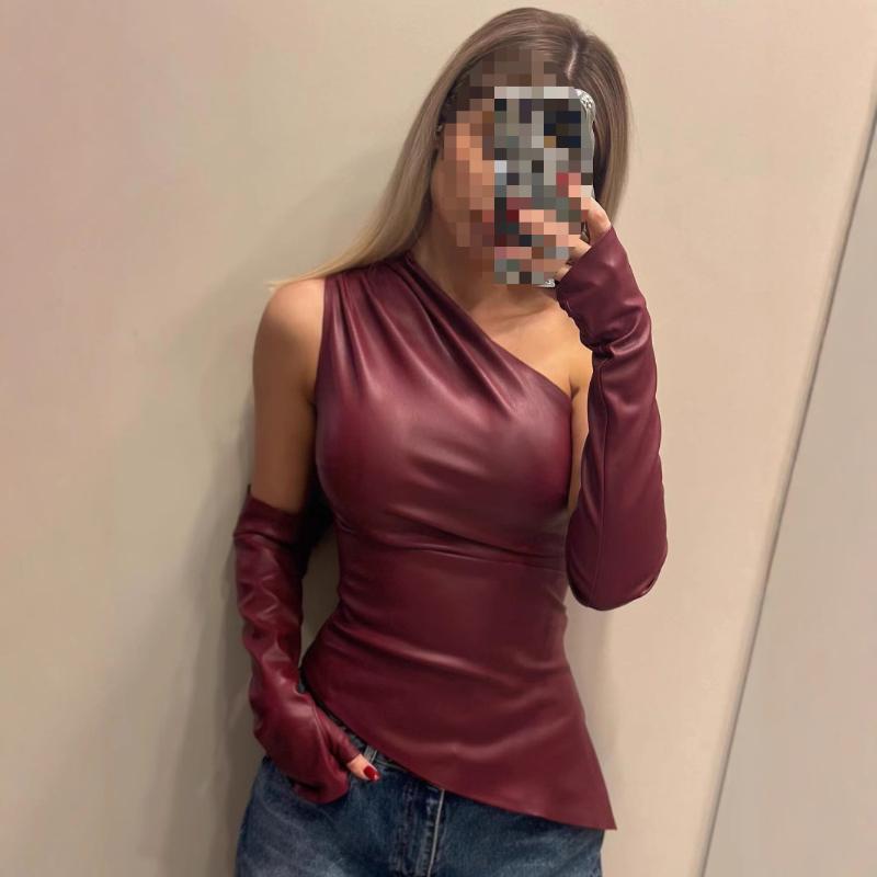 European and American slim fit and fashionable sexy temperament sloping shoulder sleeveless women s top L
European and American slim fit and fashionable sexy temperament sloping shoulder sleeveless women s top L