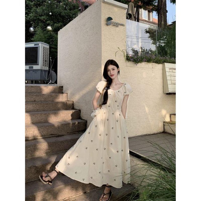 Kumikumi Sweet Style Bow Print Short sleeve One piece Dress Women clothing Summer Slimming Temperament A- line Skirt Long dress Apricot color L
Kumikumi Sweet Style Bow Print Short sleeve One piece Dress Women clothing Summer Slimming Temperament A- line Skirt Long dress Apricot color L