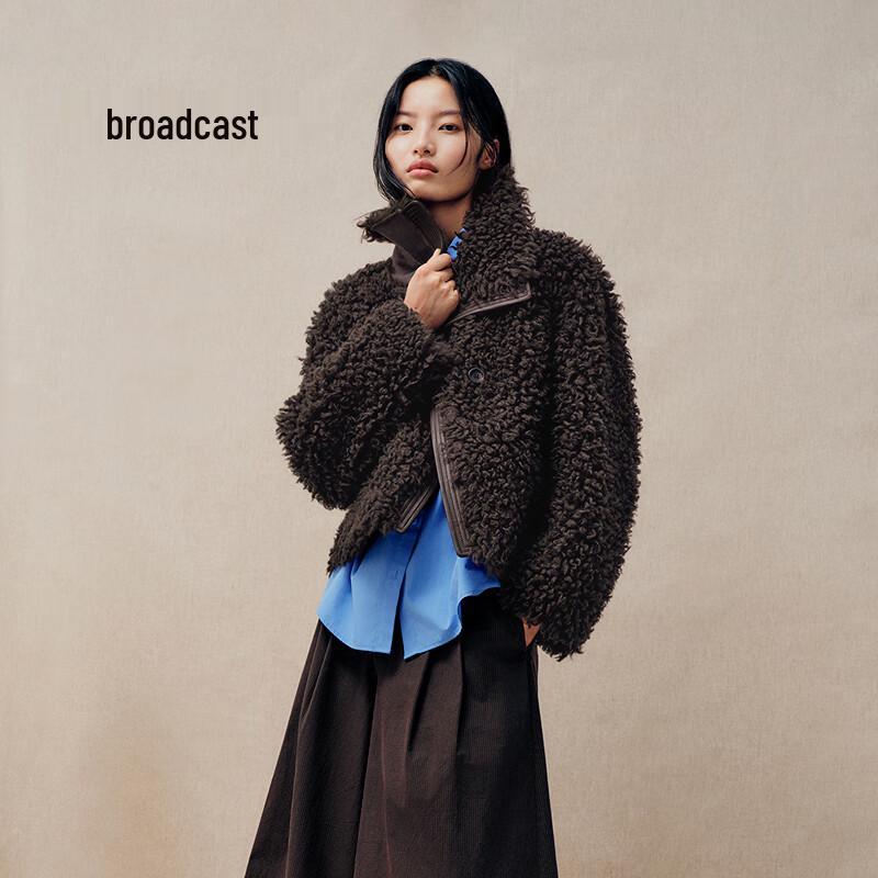 Broadcast Women s Retro Chic Loose Faux Fur Jacket S
Broadcast Women s Retro Chic Loose Faux Fur Jacket S