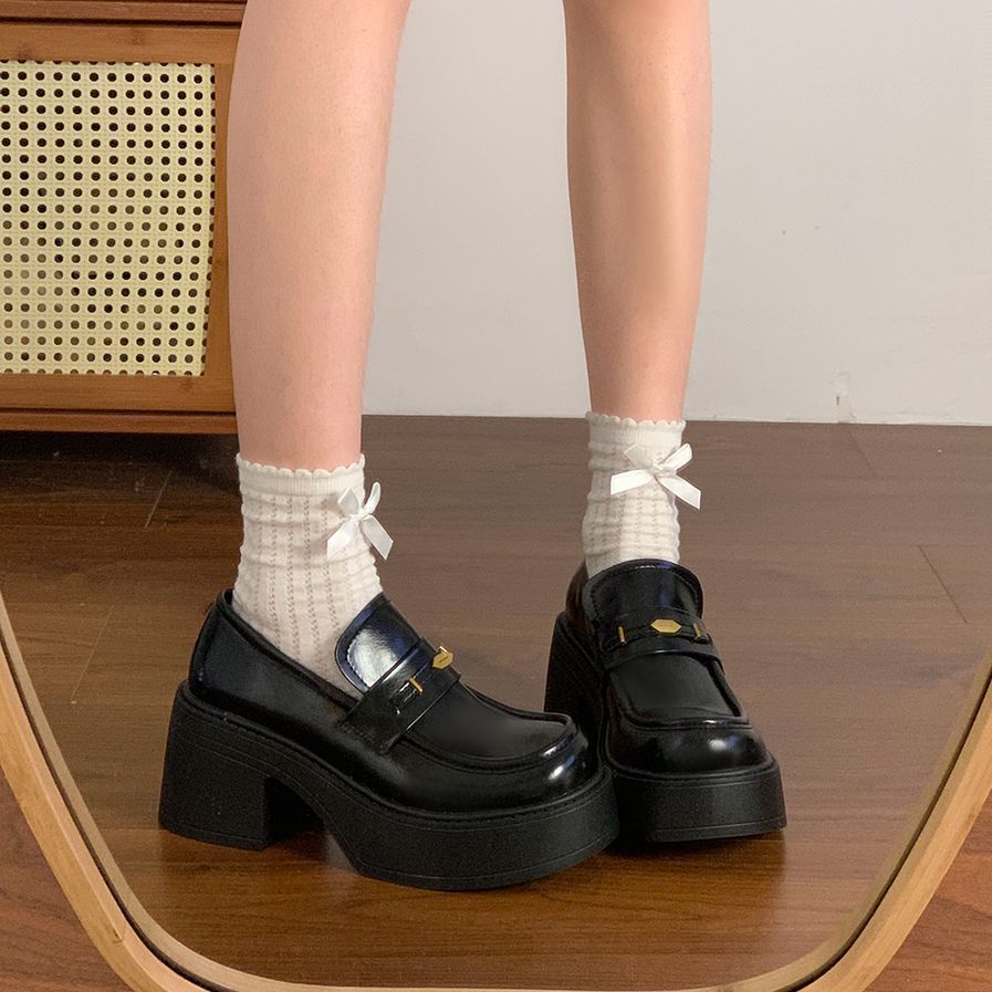 Japanese thick-heeled small leather shoes 2025 spring and autumn new platform British style loafers one-pedal lazy casual shoes 35
Japanese thick-heeled small leather shoes 2025 spring and autumn new platform British style loafers one-pedal lazy casual shoes 35