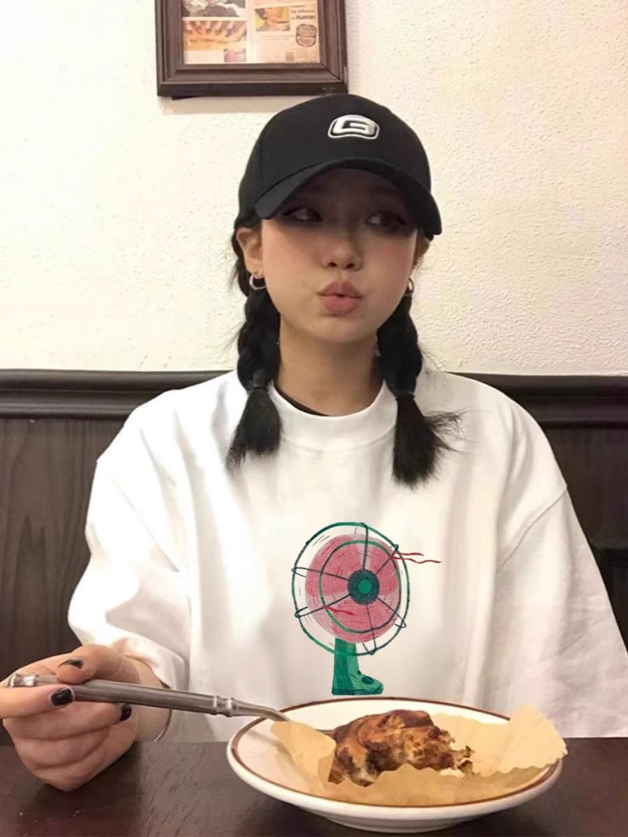 2025 Women s Oversized White Cotton T-Shirt: Short-Sleeve, Straight Shoulder, American Design M
2025 Women s Oversized White Cotton T-Shirt: Short-Sleeve, Straight Shoulder, American Design M