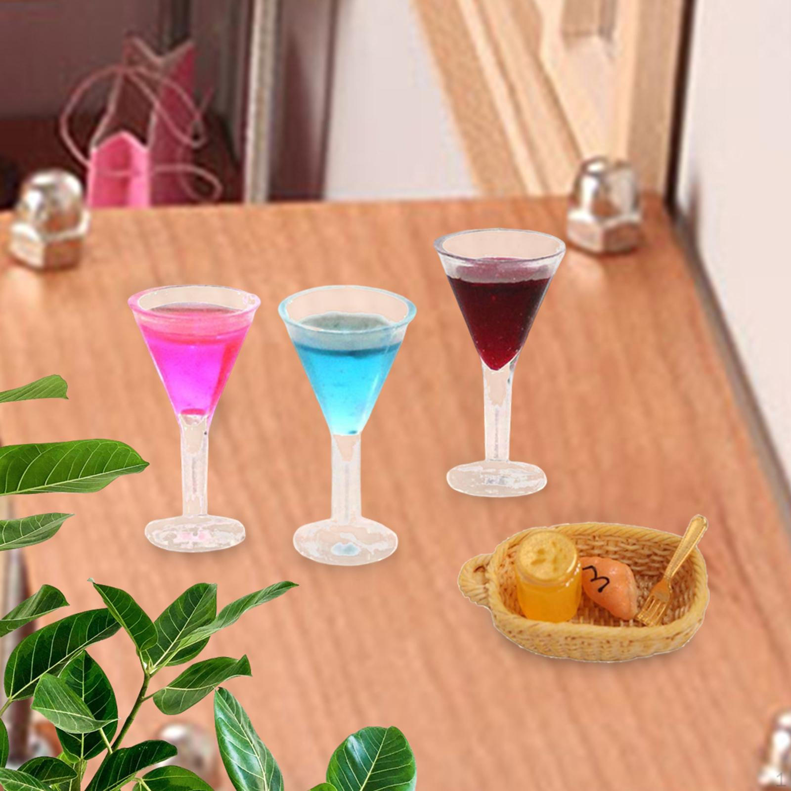3 Pieces 1/12 1/6 Doll House Triangle Cocktail Glass Goblet, Simulation Resin Toy, for Dollhouse красный
3 Pieces 1/12 1/6 Doll House Triangle Cocktail Glass Goblet, Simulation Resin Toy, for Dollhouse красный