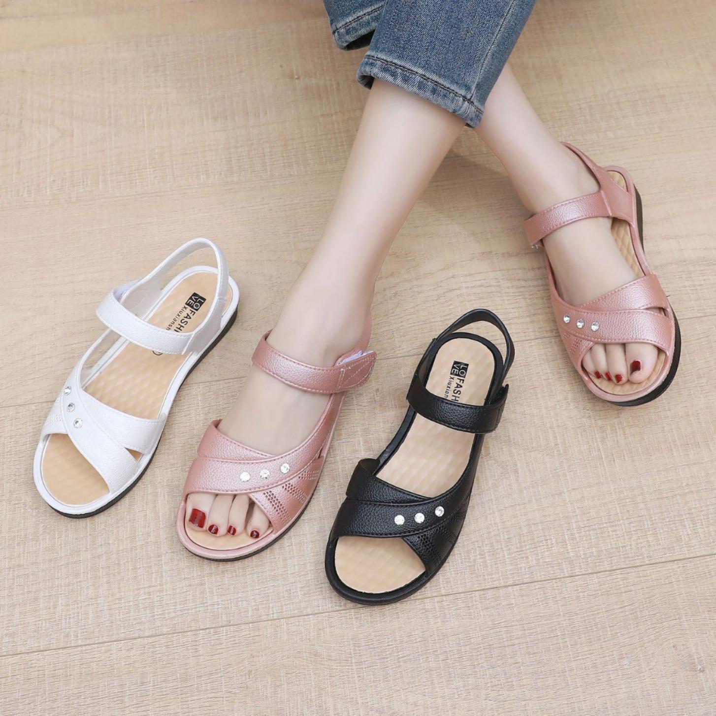 2025 new fashionable casual comfortable sandals summer fashionable slippers casual single-layer shoes comfortable summer fashionable slippers slippers 40 [one size smaller
2025 new fashionable casual comfortable sandals summer fashionable slippers casual single-layer shoes comfortable summer fashionable slippers slippers 40 [one size smaller