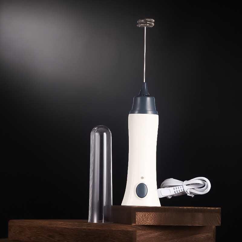 Перезаряжаемый ручной вспениватель молока и взбиватель яиц Charging with cover version
Перезаряжаемый ручной вспениватель молока и взбиватель яиц Charging with cover version