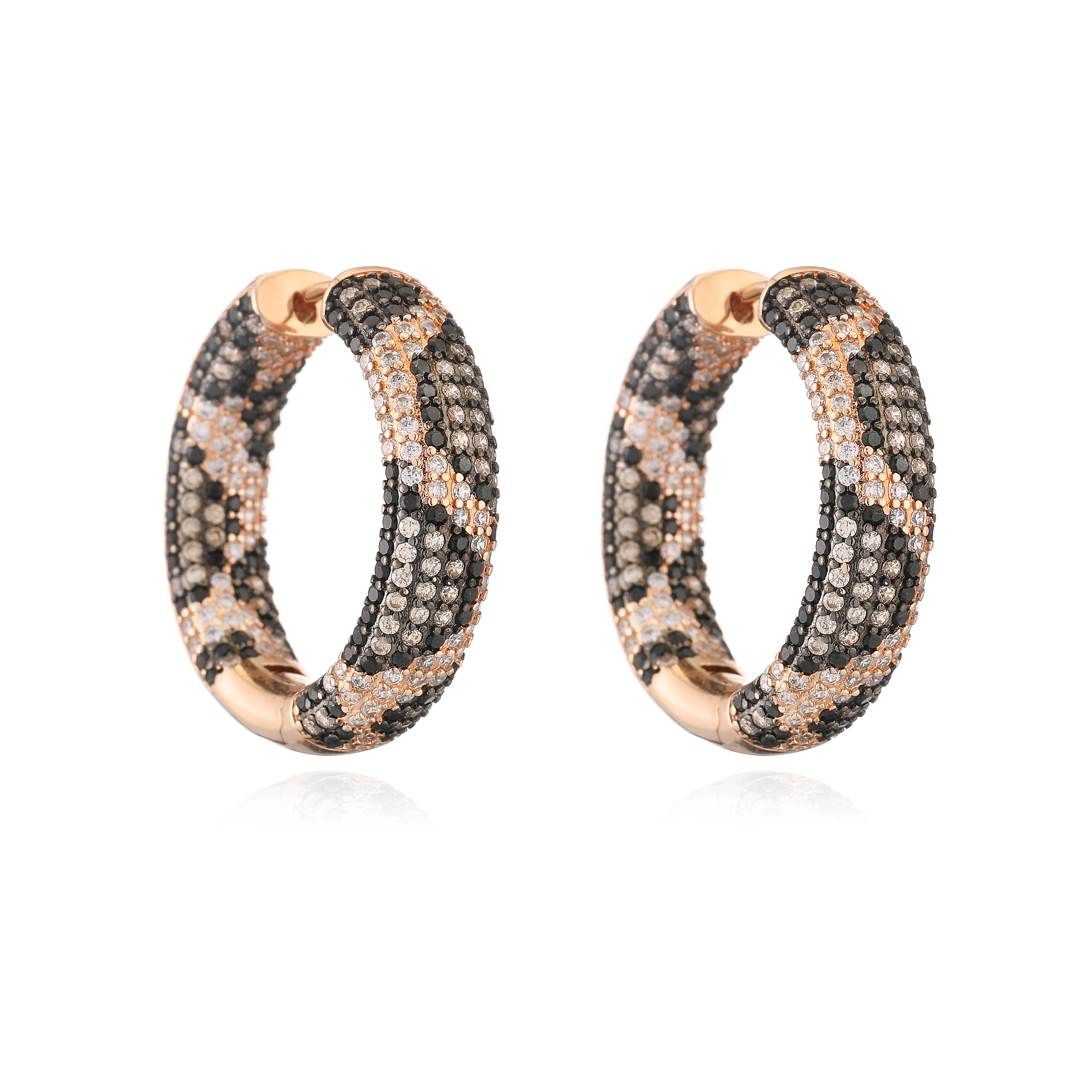 HECHENG, Two Tone Splicing Simple Niche Design Leopard Print Snake Print Exaggerated Women s Luxury Zircon Earrings 1 Pair Other
HECHENG, Two Tone Splicing Simple Niche Design Leopard Print Snake Print Exaggerated Women s Luxury Zircon Earrings 1 Pair Other