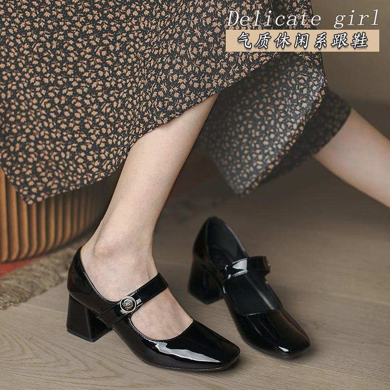 Leather flat for Huizhou women s shoes Su Yinyin same thick heel single shoes women s Korean version of the new versatile high heels 40
Leather flat for Huizhou women s shoes Su Yinyin same thick heel single shoes women s Korean version of the new versatile high heels 40