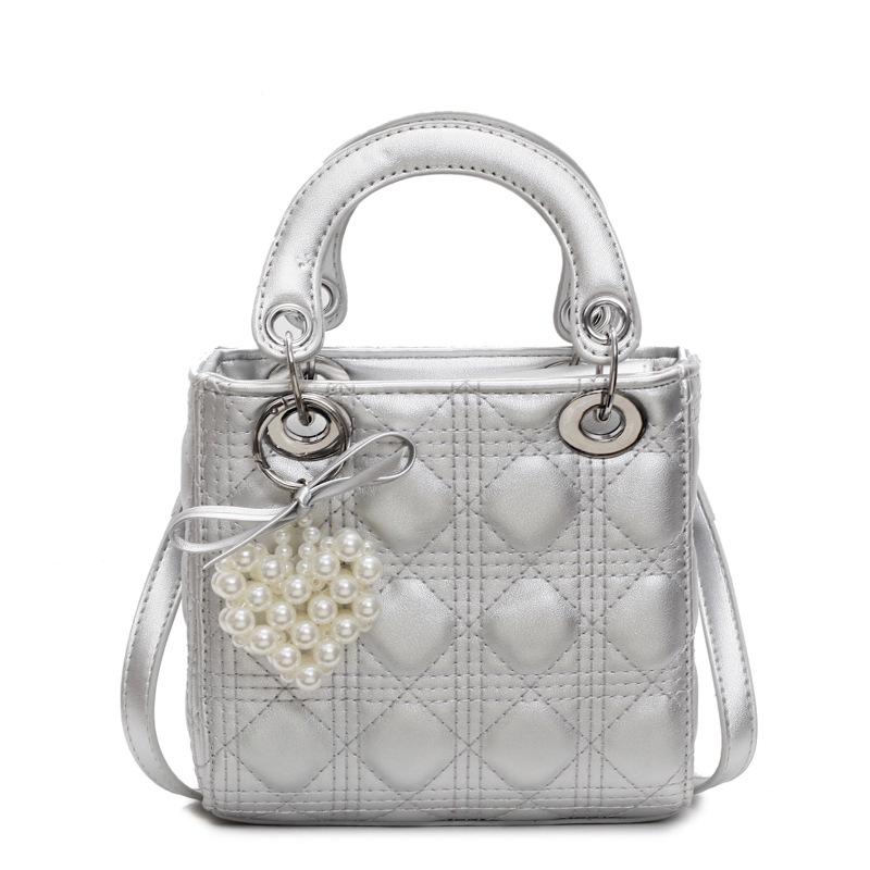 Нишевый дизайн 2025 Модная повседневная сумочка - Стильная маленькая квадратная сумка на плечо и через плечо
Нишевый дизайн 2025 Модная повседневная сумочка - Стильная маленькая квадратная сумка на плечо и через плечо