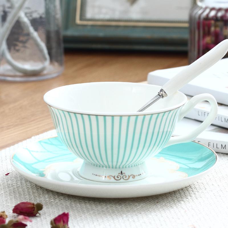 European Style Bone China Coffee & Tea Cup Set with Saucer 101-200 ml
European Style Bone China Coffee & Tea Cup Set with Saucer 101-200 ml