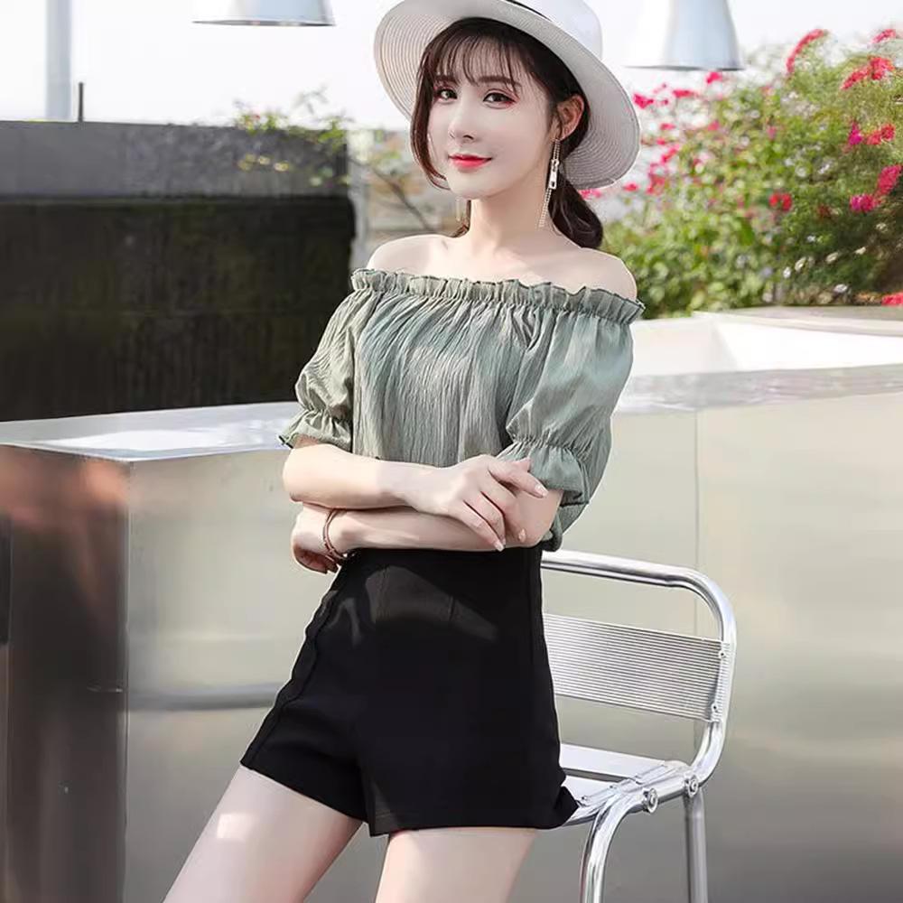 Women s Black High-Waisted Loose-Fit Summer Shorts 2024 - Casual, Comfortable, and Fashionable 3XL
Women s Black High-Waisted Loose-Fit Summer Shorts 2024 - Casual, Comfortable, and Fashionable 3XL