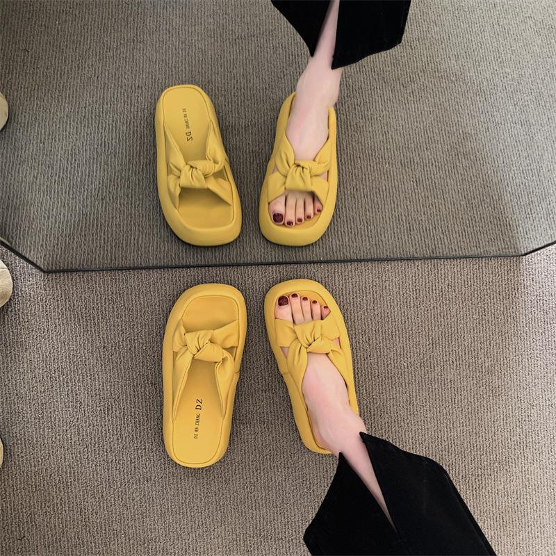 Thick-soled one-word cool slippers for women s summer wear, new casual thick-soled seaside with skirts, beach slippers 35 жовтий
Thick-soled one-word cool slippers for women s summer wear, new casual thick-soled seaside with skirts, beach slippers 35 жовтий