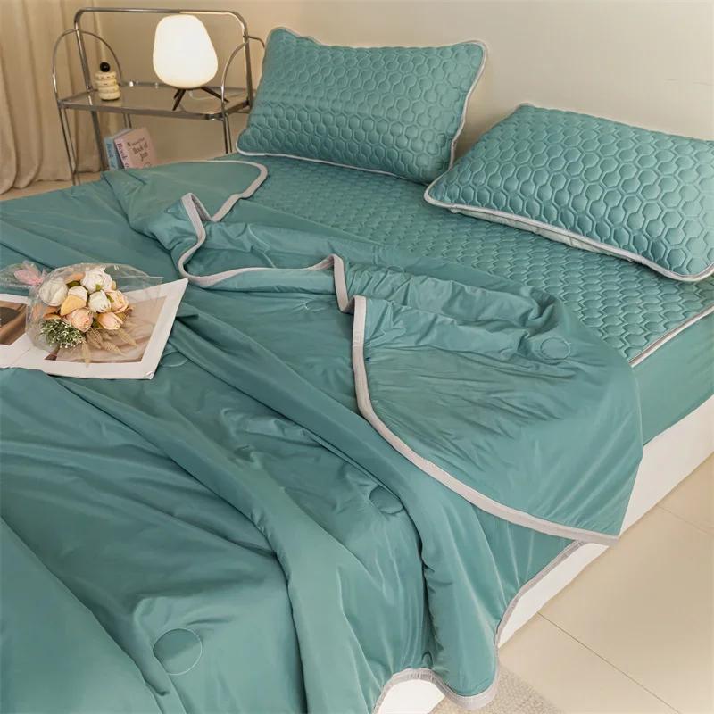 Solid color cool latex cool mat mattress cover, summer quilt four piece set with pillowcase 0.9 three-piece set
Solid color cool latex cool mat mattress cover, summer quilt four piece set with pillowcase 0.9 three-piece set