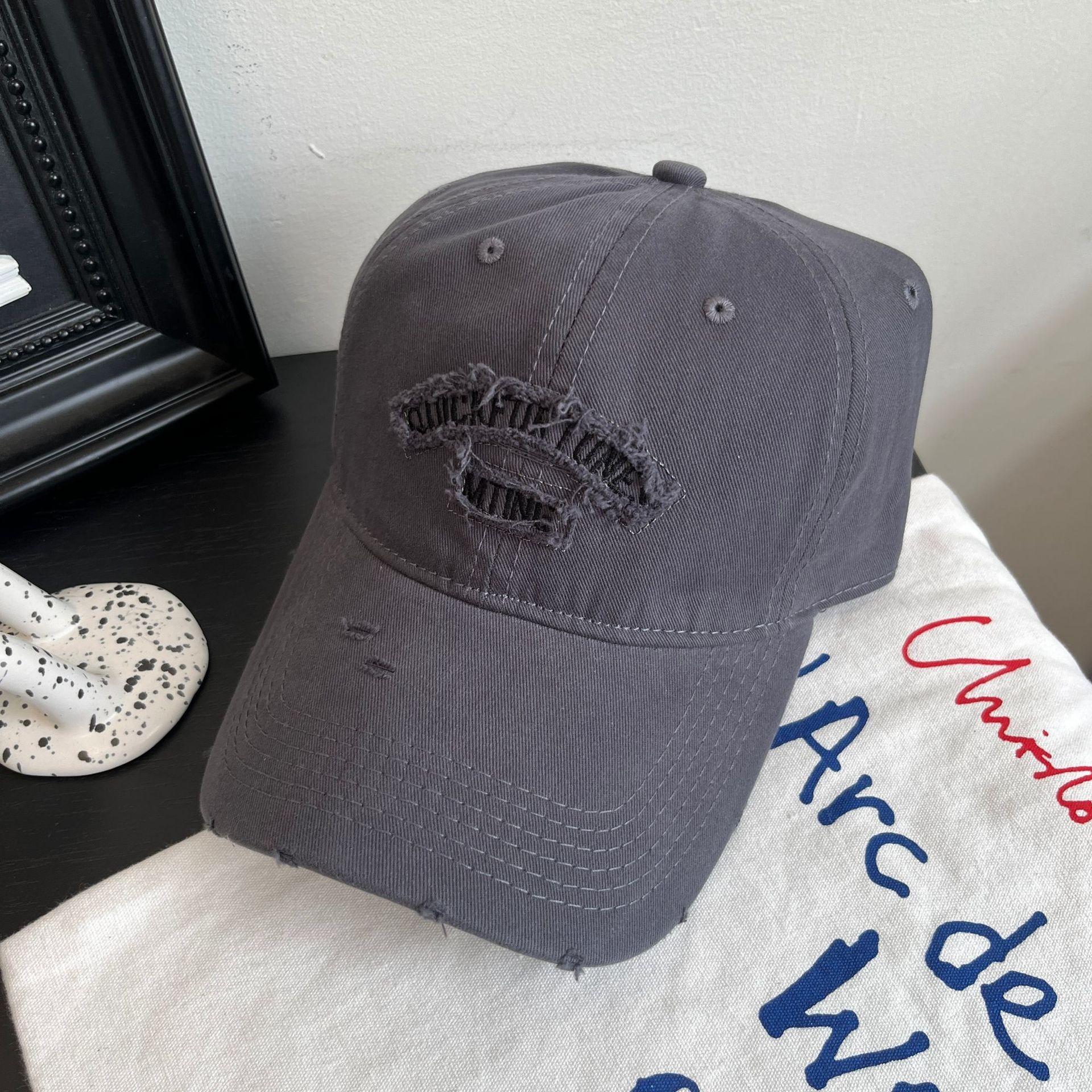 Жіноча бейсболка весна нова рвана стара капелюх з широкими полями чоловіча м яка маківка, що відкриває обличчя, кепка з маленькою вишивкою, тренд M(56-58cm) сірий колір
Жіноча бейсболка весна нова рвана стара капелюх з широкими полями чоловіча м яка маківка, що відкриває обличчя, кепка з маленькою вишивкою, тренд M(56-58cm) сірий колір