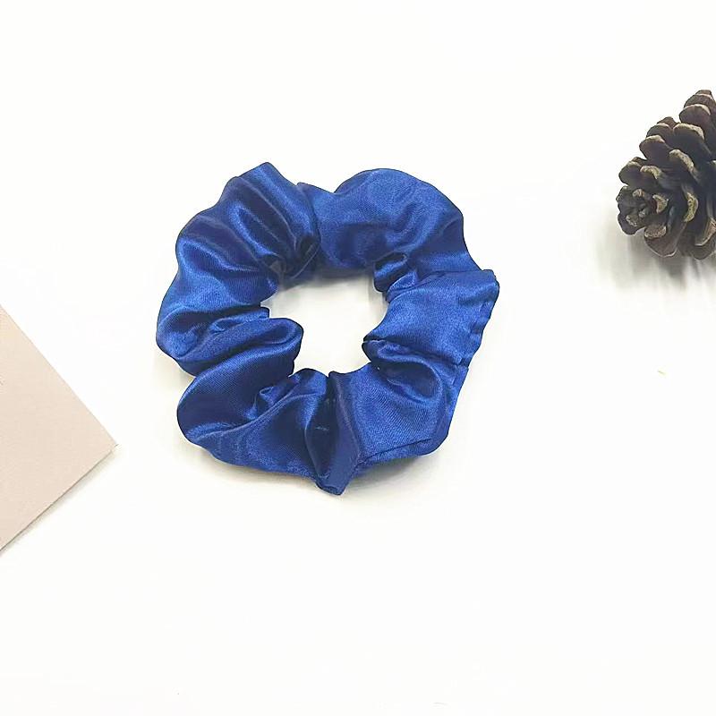 Пушистое атласное кольцо для волос: Однотонный, не повреждающий кружевной головной убор для женщин синий
Пушистое атласное кольцо для волос: Однотонный, не повреждающий кружевной головной убор для женщин синий