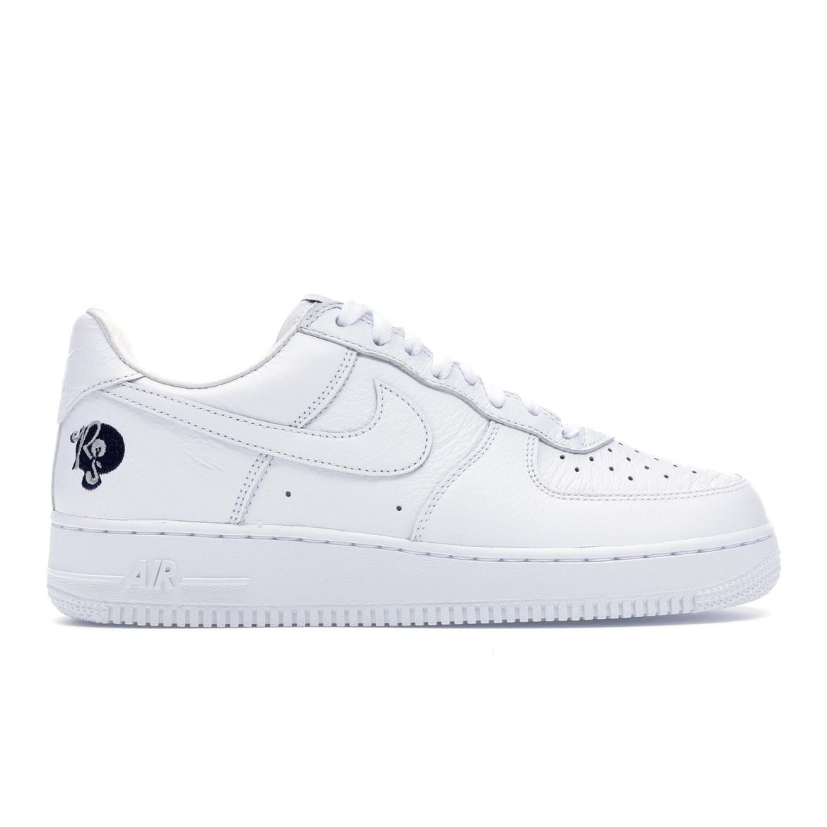 Nike Roc-A-Fella x Air Force 1 AF100 2017 Мужские кроссовки белые бело-белые AO1070-101
Nike Roc-A-Fella x Air Force 1 AF100 2017 Мужские кроссовки белые бело-белые AO1070-101