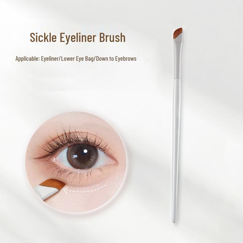 Cloud Porcelain 5-Piece Eye & Face Brush Set: Eyeshadow, Blush, Stippling, Nose, Blending, Under-Eye, Eyeliner Brushes.
Cloud Porcelain 5-Piece Eye & Face Brush Set: Eyeshadow, Blush, Stippling, Nose, Blending, Under-Eye, Eyeliner Brushes.