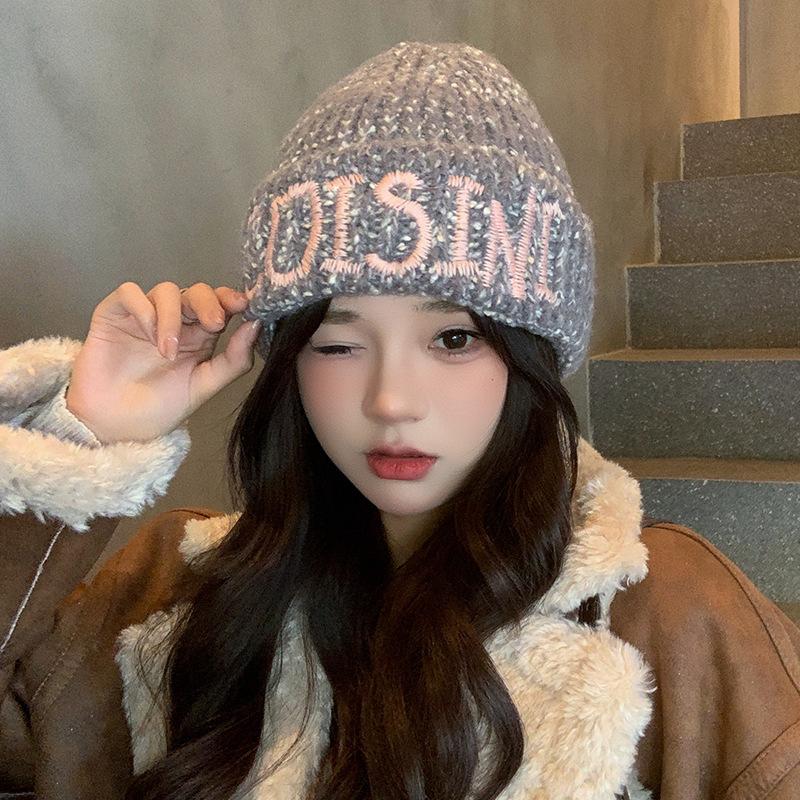 Letter knitted hat women s autumn and winter big head circumference warm ear protection wool hat students versatile face small cold hat 56-60CM
Letter knitted hat women s autumn and winter big head circumference warm ear protection wool hat students versatile face small cold hat 56-60CM