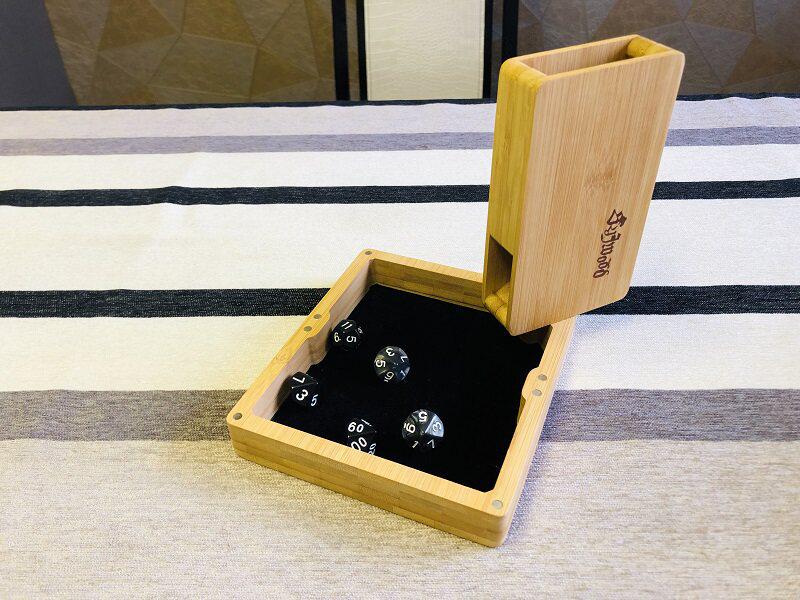 Портативная деревянная башня для кубиков и поднос - Серия 3 Старое Чу Woodcraft Wide Tower Kit
Портативная деревянная башня для кубиков и поднос - Серия 3 Старое Чу Woodcraft Wide Tower Kit