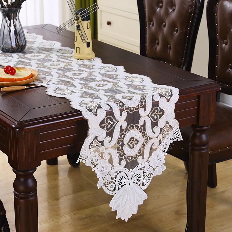 Британская мода Золотая нить Вышитая скатерть-дорожка для стола Тумба под телевизор Чехол для пианино Свадебная вечеринка Отель Вилла Домашнее украшение 40x70cm белый
Британская мода Золотая нить Вышитая скатерть-дорожка для стола Тумба под телевизор Чехол для пианино Свадебная вечеринка Отель Вилла Домашнее украшение 40x70cm белый