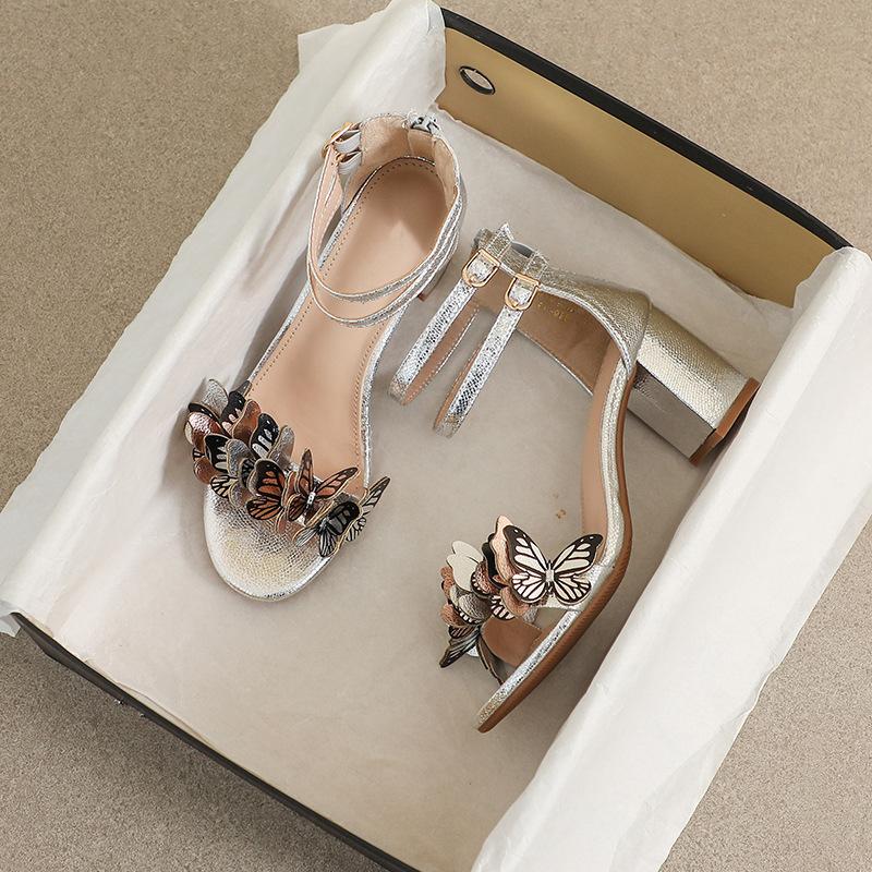 Comemore Fashion Summer Women Sandals High Heels Sandal Female Fashion 2024 Trend Silver Elegant Women s Shoes Medium Block Heel 36 чорний
Comemore Fashion Summer Women Sandals High Heels Sandal Female Fashion 2024 Trend Silver Elegant Women s Shoes Medium Block Heel 36 чорний