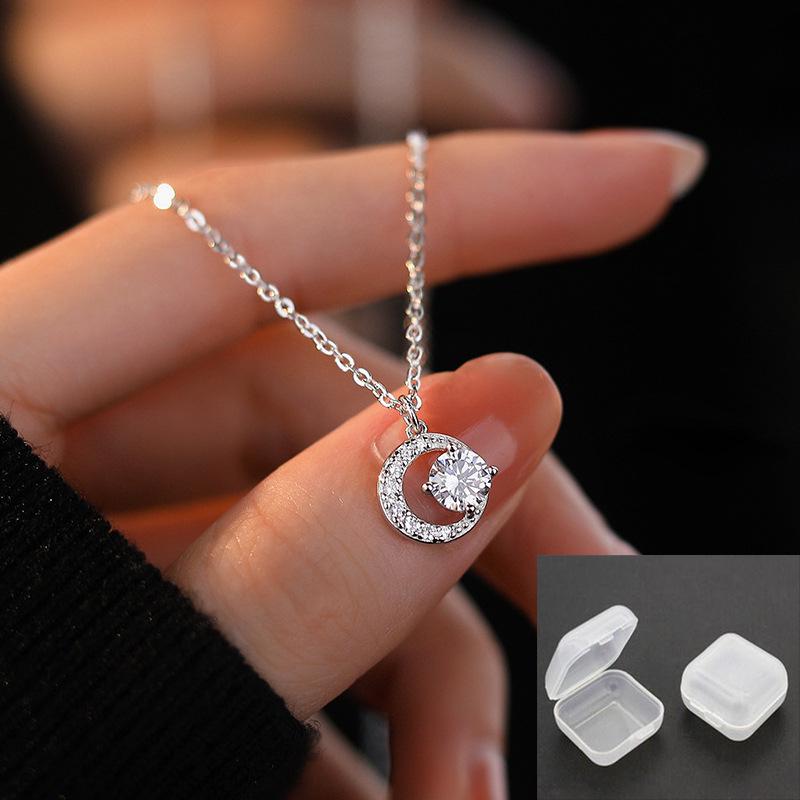 S925 Sterling Silver Moissanite Moon Necklace - Unique Clavicle Chain for Her: Qixi Valentine s Gift
S925 Sterling Silver Moissanite Moon Necklace - Unique Clavicle Chain for Her: Qixi Valentine s Gift