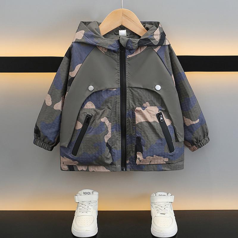 Kids Camouflage Hooded Windbreaker Jacket - Trendy Casual Zip-Up Outerwear for Boys, Perfect for Spring and Autumn. 100cm
Kids Camouflage Hooded Windbreaker Jacket - Trendy Casual Zip-Up Outerwear for Boys, Perfect for Spring and Autumn. 100cm