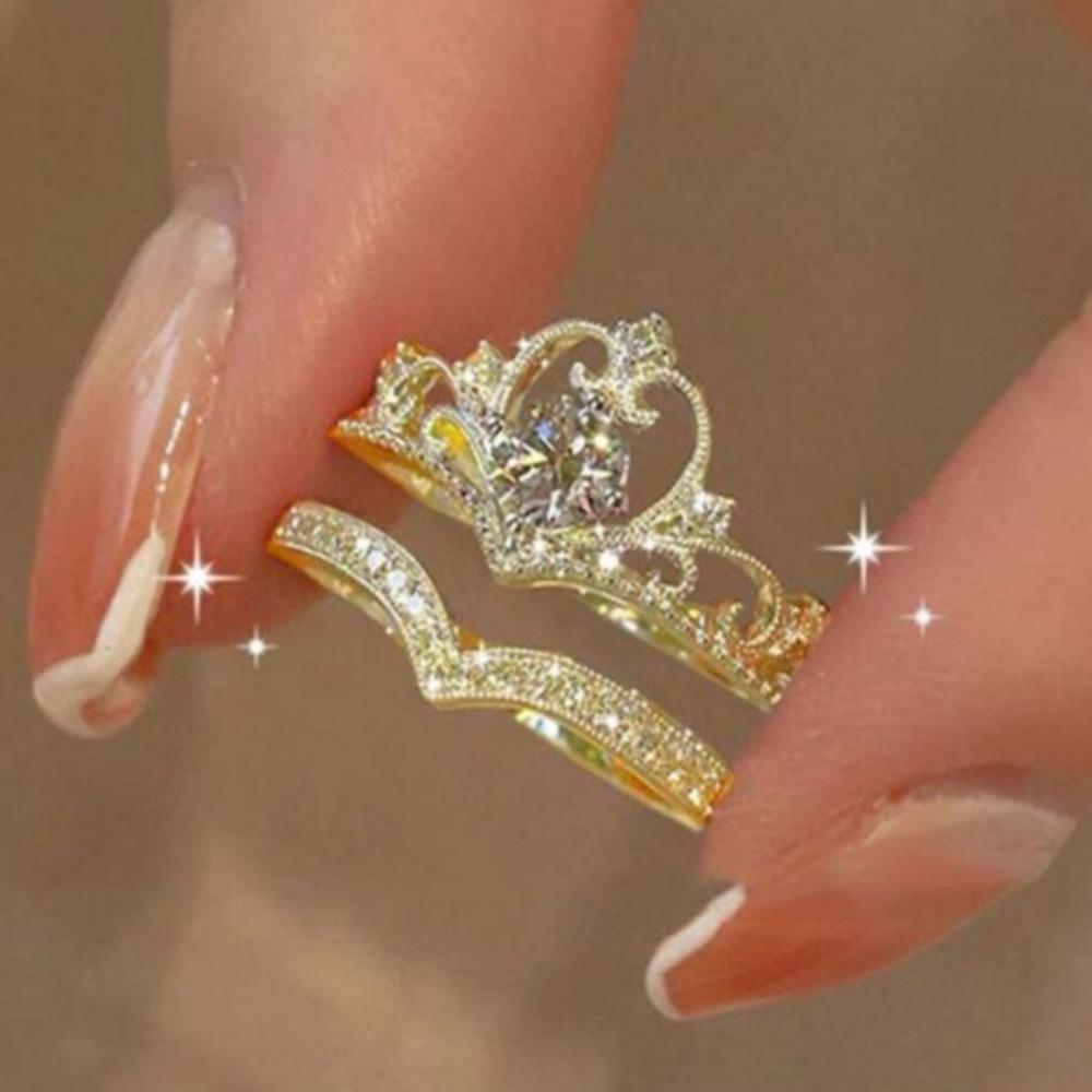 2PC Fashion Princess Crown Ring Set Women Light Luxury Temperament Design Couple Open Rings Wedding Party Gift
2PC Fashion Princess Crown Ring Set Women Light Luxury Temperament Design Couple Open Rings Wedding Party Gift