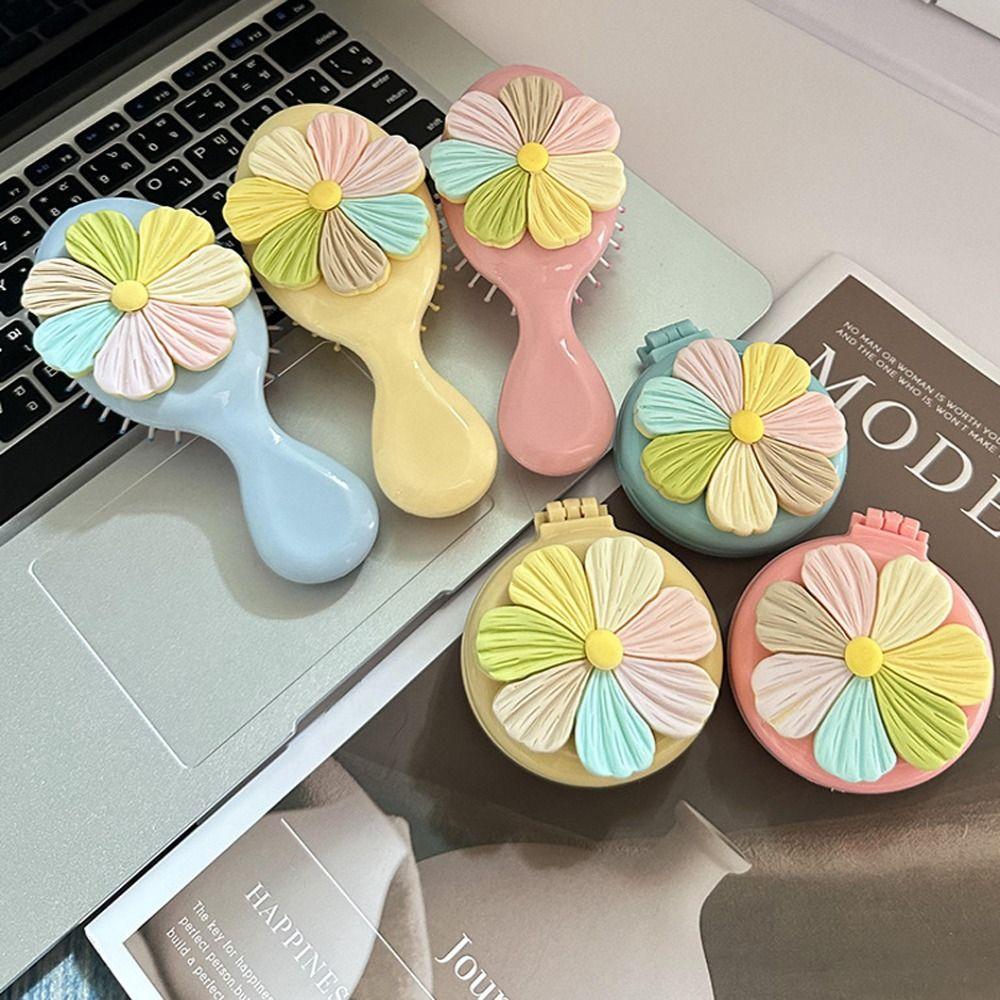 Pocket Mirror Foldable Mirror Comb Portable 2 in 1 Comb Mirror Set Cake Flower Air Bag Comb Travel Yellow-Mirror Comb
Pocket Mirror Foldable Mirror Comb Portable 2 in 1 Comb Mirror Set Cake Flower Air Bag Comb Travel Yellow-Mirror Comb