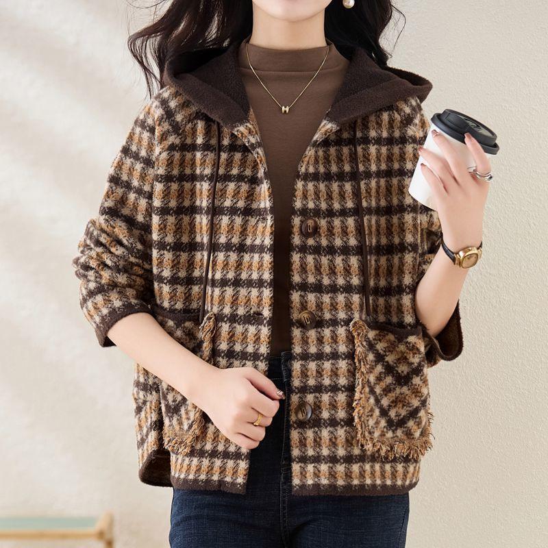 2024 Winter Women s Short Thick Wool Plaid Hooded Coat 2XL for 62-70 kg верблюд
2024 Winter Women s Short Thick Wool Plaid Hooded Coat 2XL for 62-70 kg верблюд