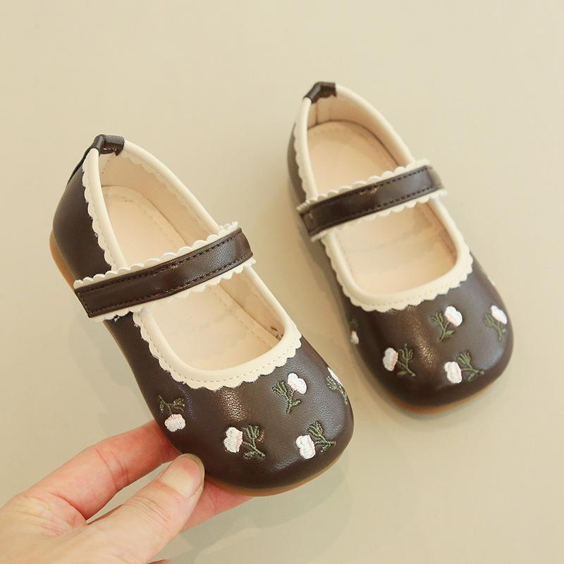 Girls leather shoes 2025 spring and autumn new children s shoes little girl princess shoes soft sole non-slip Doudou shoes single shoes tide 21
Girls leather shoes 2025 spring and autumn new children s shoes little girl princess shoes soft sole non-slip Doudou shoes single shoes tide 21