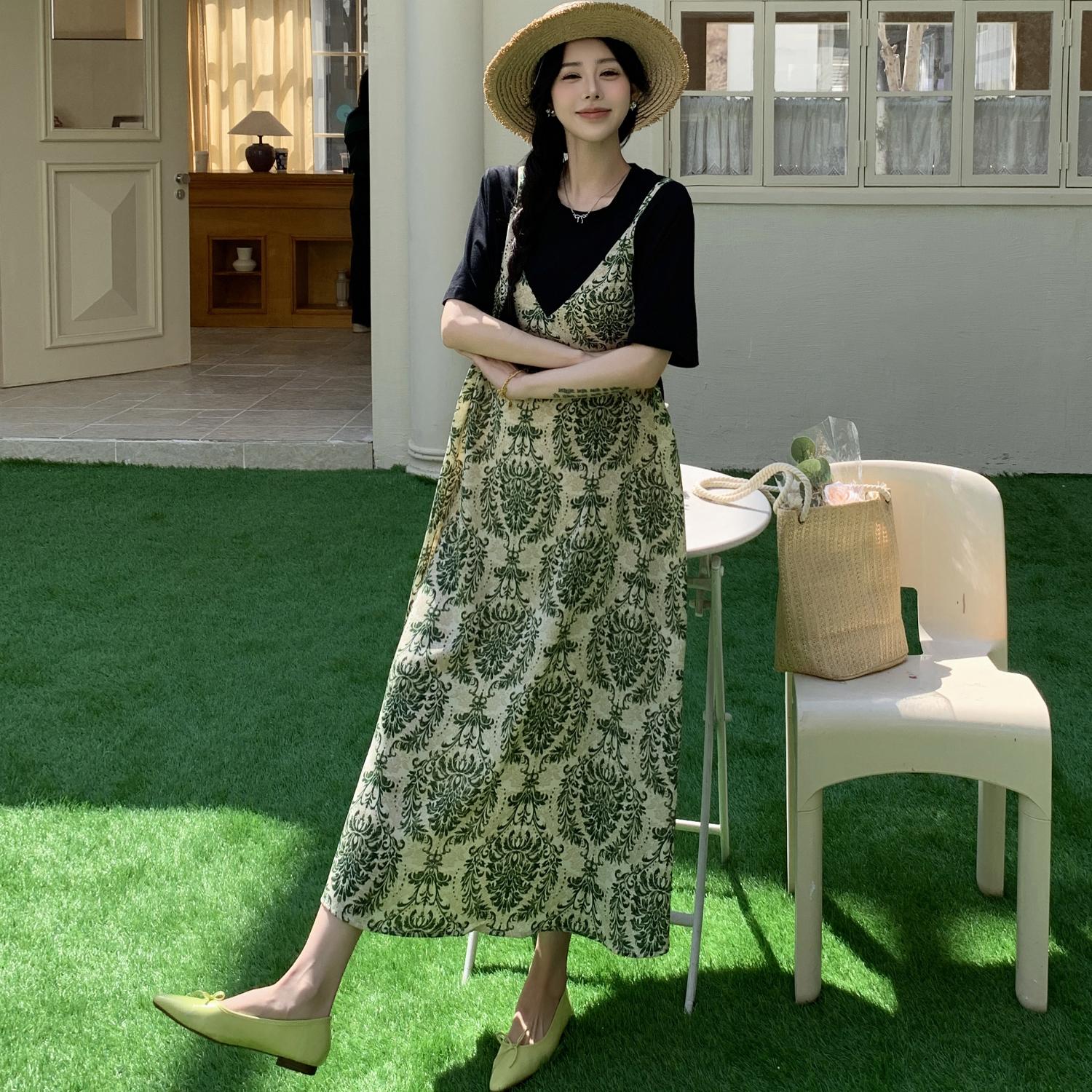 DIMANAF 2025 Summer Plus Size Dress Women Casual Vintage Printing Dress Basic Long Elegant Loose Fake Two-Piece Dress 3XL зелёный
DIMANAF 2025 Summer Plus Size Dress Women Casual Vintage Printing Dress Basic Long Elegant Loose Fake Two-Piece Dress 3XL зелёный